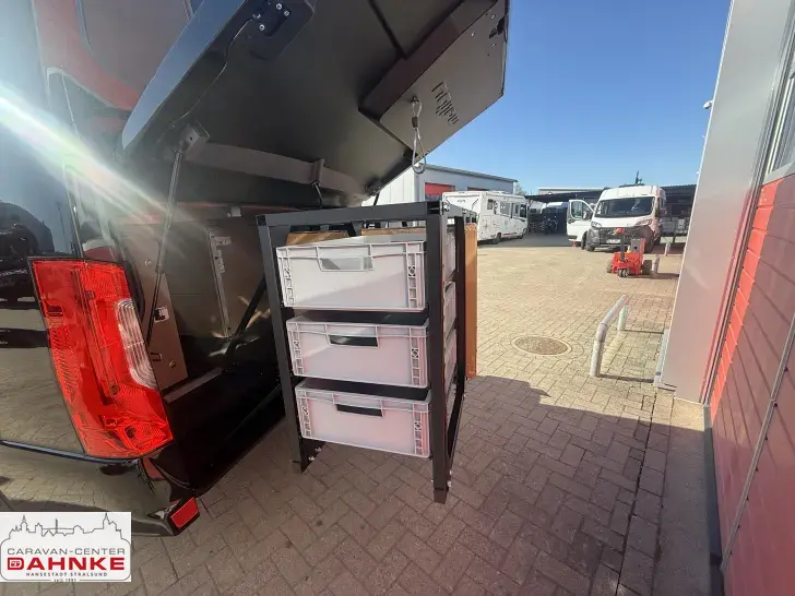 Fahrzeugbild Malibu genius 641 LE Dieselheizung, Auszug Garage #15