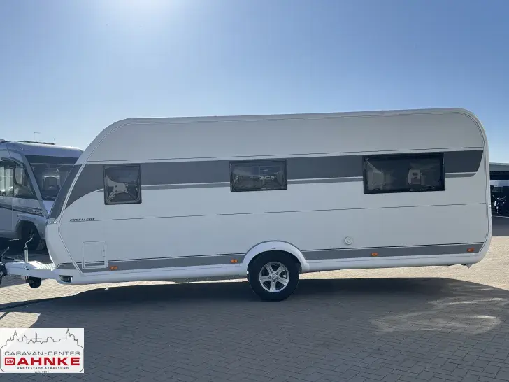 Fahrzeugbild Hobby Excellent 560 CFe Fussbodenerwärmung + Autark #7