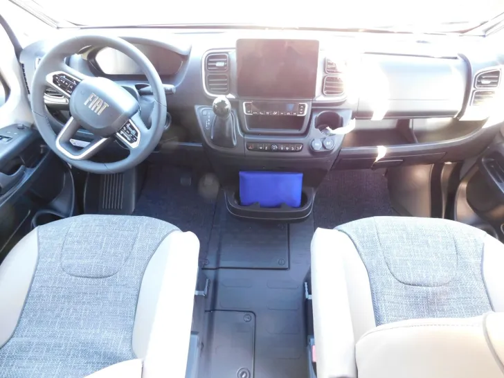 Fahrzeugbild Dethleffs Globetrail 540 DR Fiat 95-Jahre-Paket + Combi6D #18