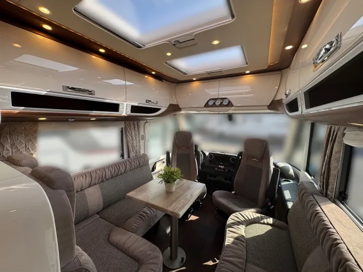 Fahrzeugbild Carthago chic e-line I 61 XL LE *MB 170 PS*Automatik*5,5 to. #6