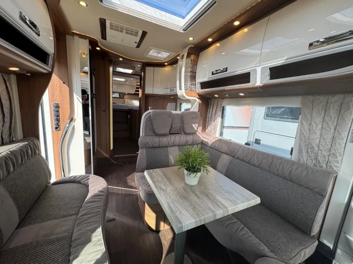 Fahrzeugbild Carthago chic e-line I 61 XL LE *MB 170 PS*Automatik*5,5 to. #7