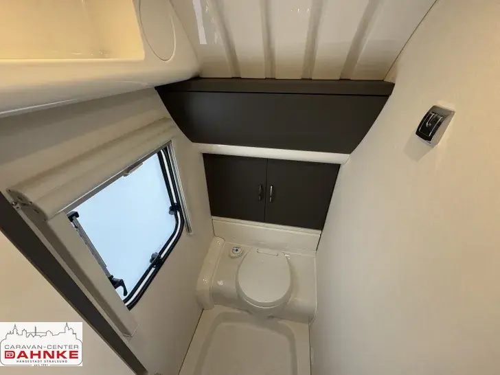 Fahrzeugbild Hobby Excellent 560 CFe Fussbodenerwärmung + Autark #11