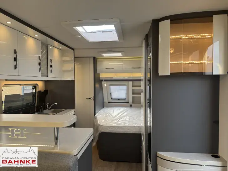 Fahrzeugbild Hobby Excellent 560 CFe Fussbodenerwärmung + Autark #18