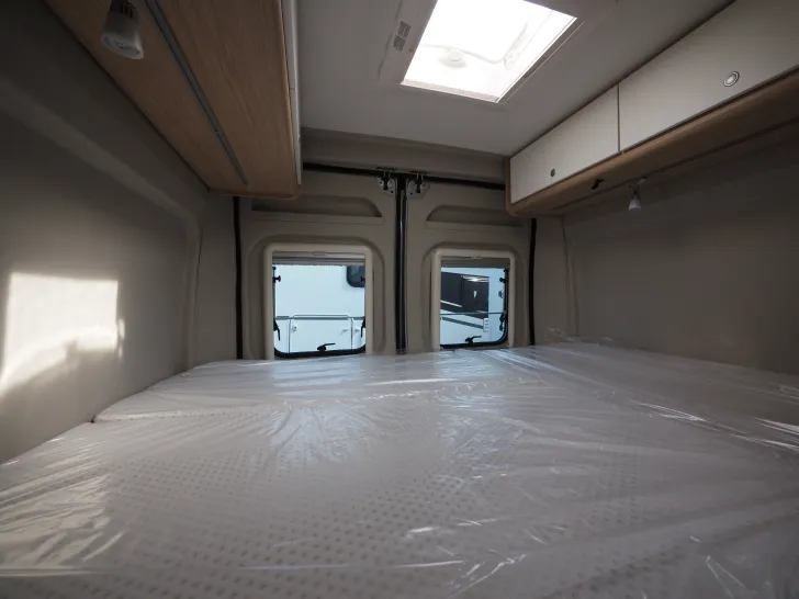 Fahrzeugbild Roadcar R 600, Klimaauto., Toifenster, uvm. #13