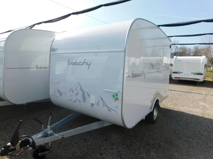 Fahrzeugbild Hobby Beachy 360 #4