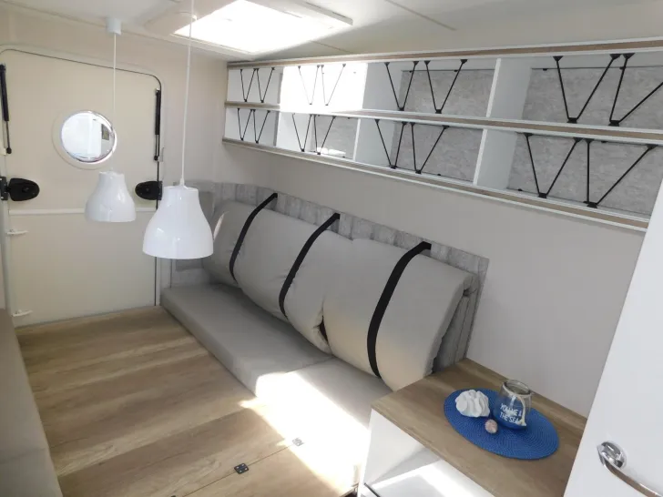 Fahrzeugbild Hobby Beachy 360 #11