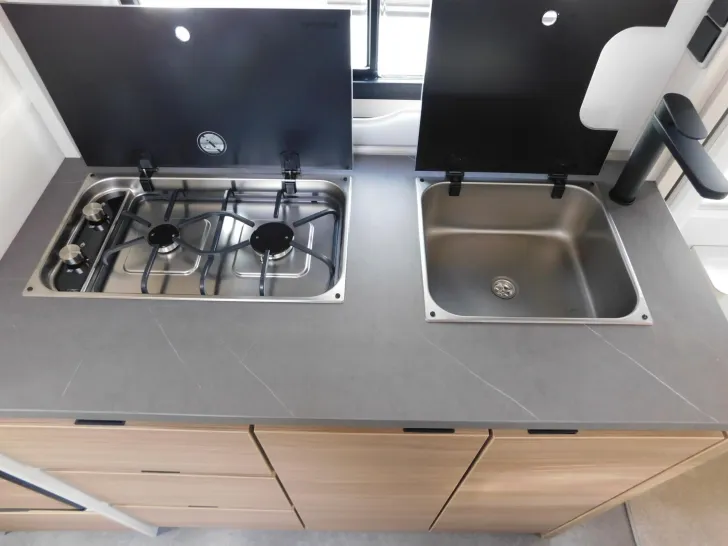 Fahrzeugbild Dethleffs Nomad 560 FMK Toilette alternativ+Combi6E+ATC #12