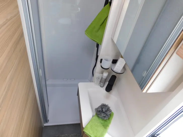 Fahrzeugbild Dethleffs Nomad 560 FMK Toilette alternativ+Combi6E+ATC #15