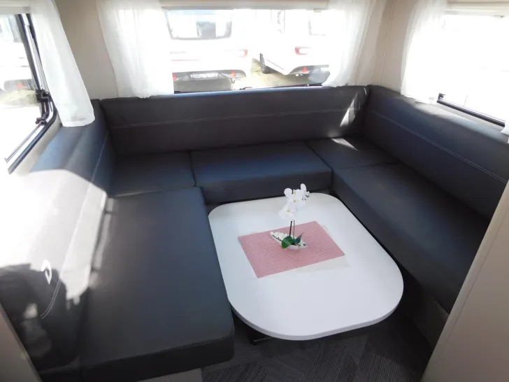 Fahrzeugbild Dethleffs c-go Active 525 KR up 7 Schlafplätze möglich !! #15