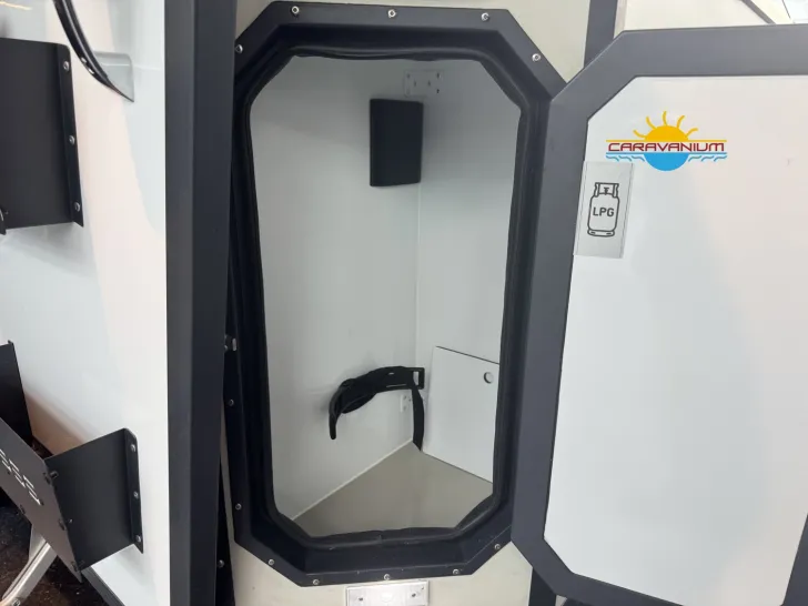 Fahrzeugbild Camppass CR 555 #12