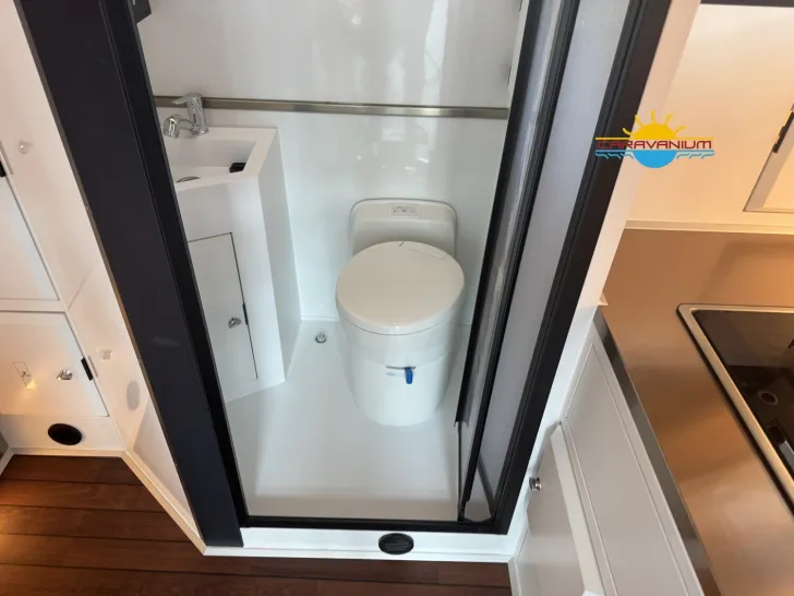 Fahrzeugbild Camppass CR 555 #19