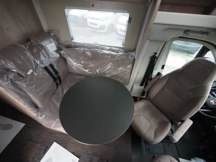 Fahrzeugbild Laika ECOVIP L 3009, 180 PS Maxi Autom., Tageszul. #7