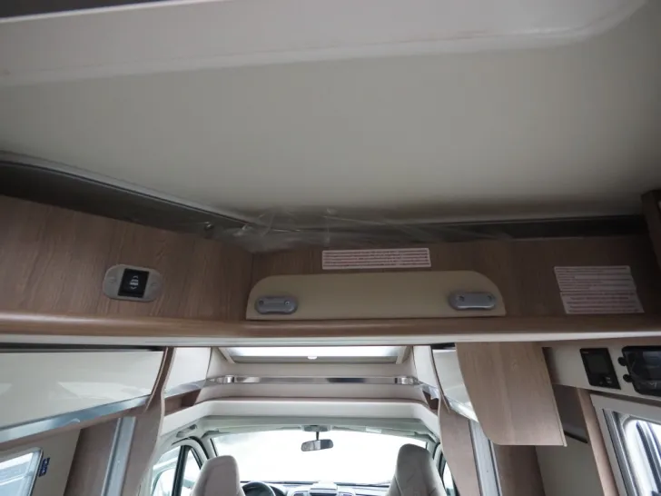 Fahrzeugbild Laika ECOVIP L 3009, 180 PS Maxi Autom., Tageszul. #10