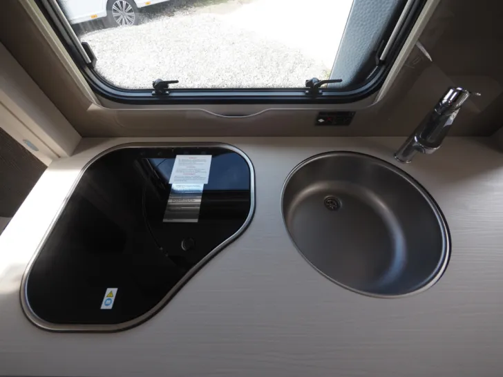 Fahrzeugbild Dethleffs Nomad 530 DR, DuoControl, Duschpaket, uvm. #10