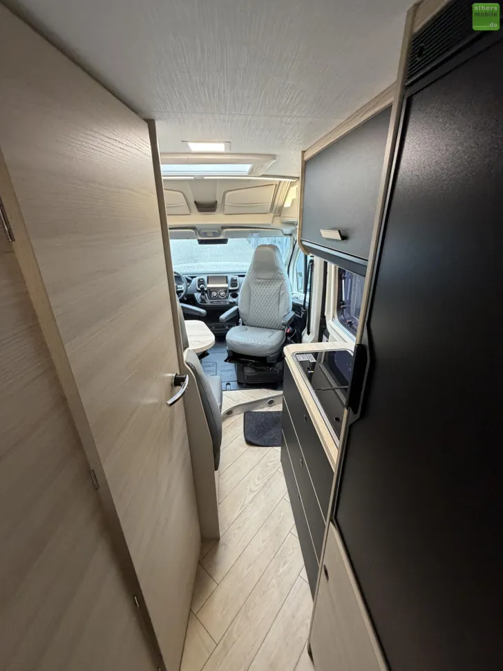 Fahrzeugbild Challenger Van Sport Edition V217 Arctic Drive ACC Safety #23