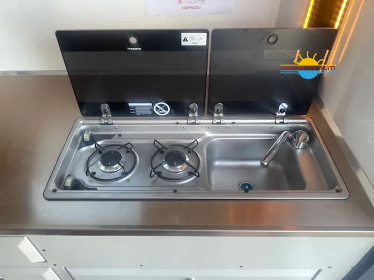 Fahrzeugbild Camppass CR 550i / Innenküche #19