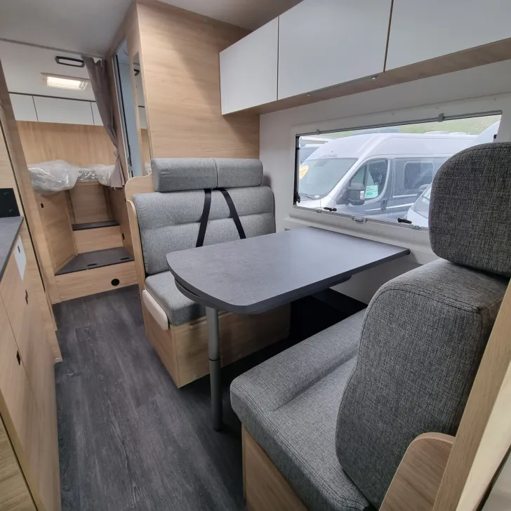 Fahrzeugbild Challenger C387 Break Ed. Mod.25! Automatik, Markise #16