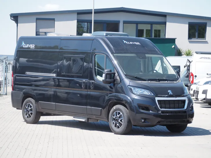 Fahrzeugbild Clever Celebration, Truma D/E, Schwenkbad, Tageszul. #3