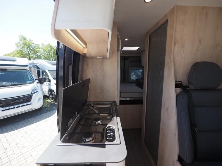 Fahrzeugbild Clever Celebration, Truma D/E, Schwenkbad, Tageszul. #11