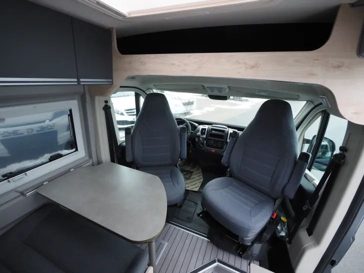 Fahrzeugbild Clever Tour 540, 165 PS, Ambiente LED, Tageszul. ! #9