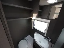 Fahrzeugbild Dethleffs C'Joy 410 LK, Dynamikpaket, Badfenster #11