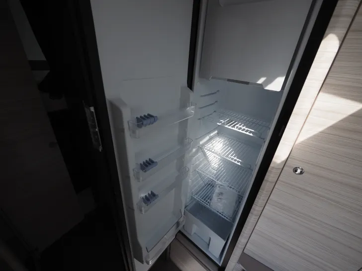 Fahrzeugbild Dethleffs C'Joy 410 LK, Dynamikpaket, Badfenster #12