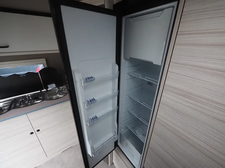 Fahrzeugbild Dethleffs C'Joy Active 420 QSH, Modell 2026 #16