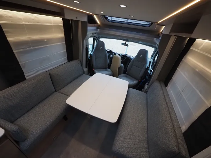 Fahrzeugbild Dethleffs Just Camp T 6762, Auto., Rahmenfen. #13