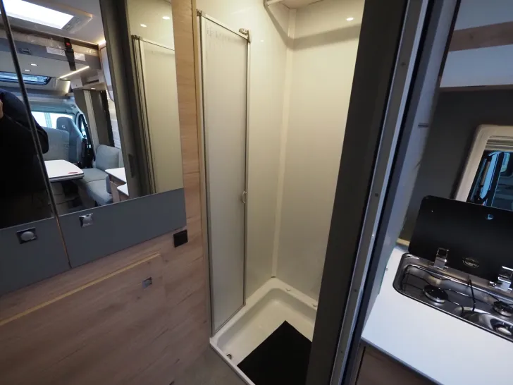 Fahrzeugbild Dethleffs Just Camp T 6762, Auto., Rahmenfen. #21