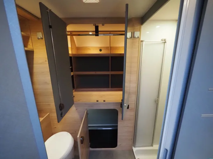 Fahrzeugbild Dethleffs Just Camp T 6762, Auto., Rahmenfen. #28