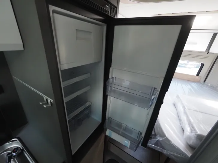 Fahrzeugbild Dethleffs Globetrail 640 ER, Chassis/Elektro/Komfort, Aut. #11