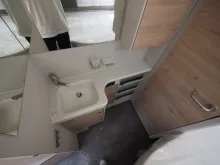 Fahrzeugbild Dethleffs Nomad 490 BLF, Rahmenfenster, Backofen, uvm #10