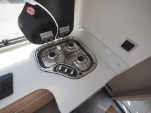 Fahrzeugbild Dethleffs Nomad 490 BLF, Rahmenfenster, Backofen, uvm #15