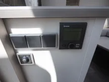 Fahrzeugbild Dethleffs Nomad 490 BLF, Rahmenfenster, Backofen, uvm #16