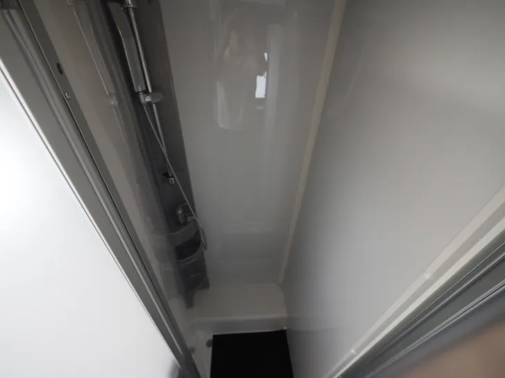 Fahrzeugbild Dethleffs Just Camp T 7052 EB, Hubbett+Isofix, Markise #14