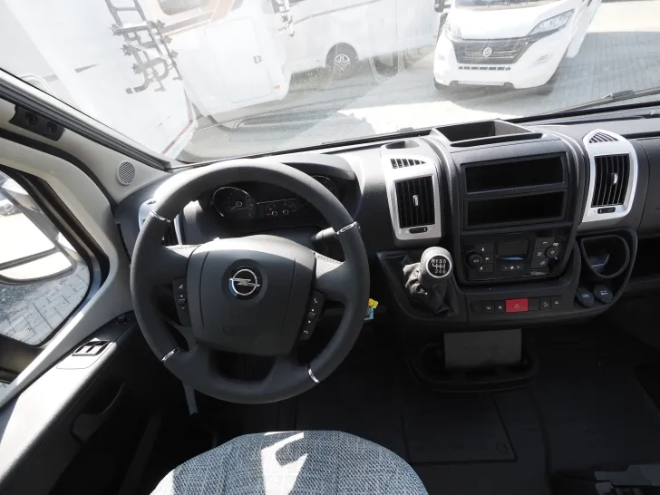 Fahrzeugbild Dethleffs Just Camp T 7052 EB, Hubbett+Isofix, Markise #17