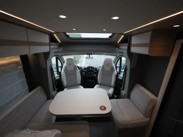 Fahrzeugbild Dethleffs Just Camp T 7052 DBM Active, Autom., MJ 2026 #7