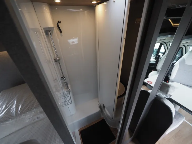 Fahrzeugbild Dethleffs Trend T 6617 EB GT-Paket, Family, Hubbett #16