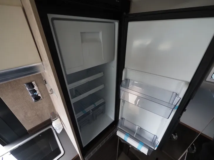 Fahrzeugbild Laika ECOVIP 645, Rundsitzgruppe, Fahrass., Autom. #12