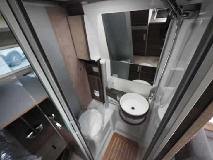 Fahrzeugbild Laika ECOVIP 645, Rundsitzgruppe, Fahrass., Autom. #13