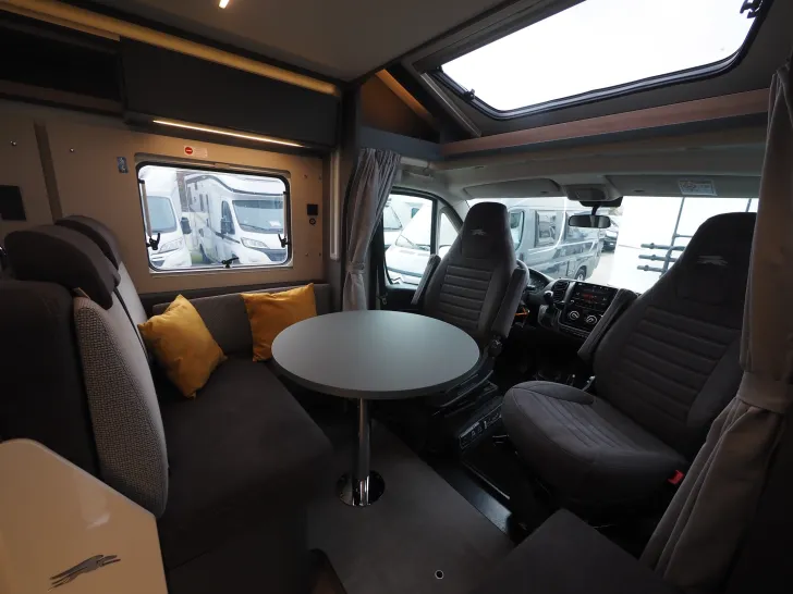 Fahrzeugbild Laika KOSMO L 319, Aut., Markise, Hubbett, Navi uvm. #7