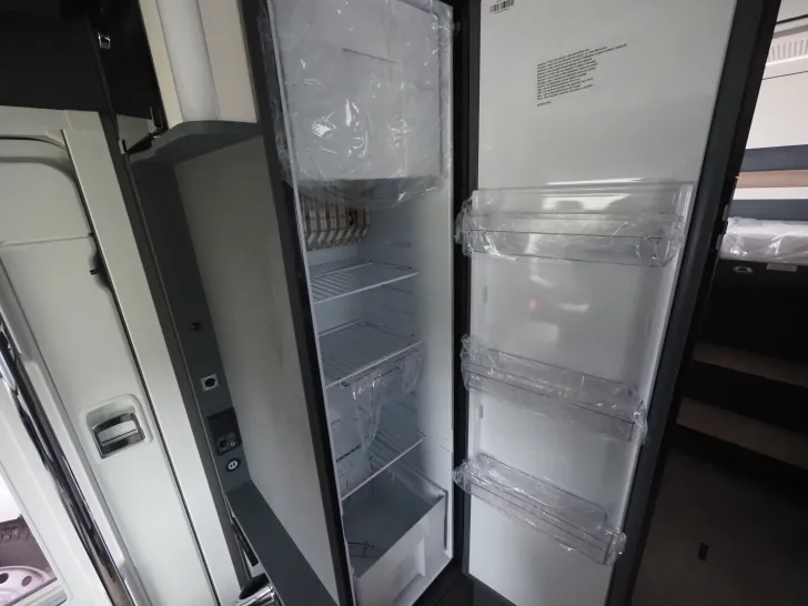 Fahrzeugbild Laika KOSMO L 409, Automatik, Navi & Kamera, uvm. #10