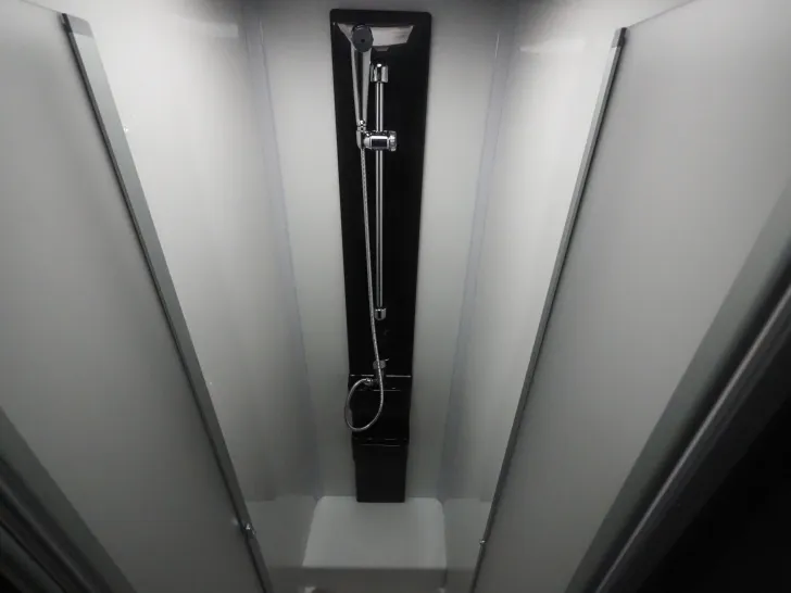 Fahrzeugbild Laika KOSMO L 409, Automatik, Navi & Kamera, uvm. #12