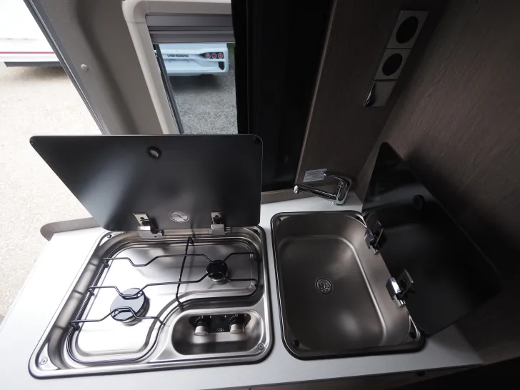 Fahrzeugbild Pössl 2Win Plus, Markise & Radtr., früher verfügbar. ! #8