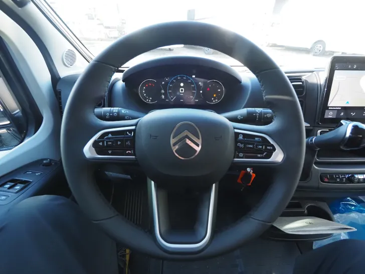 Fahrzeugbild Pössl 2 Win Plus, Premium-Ausstattung, Auto., Heiz. E #8