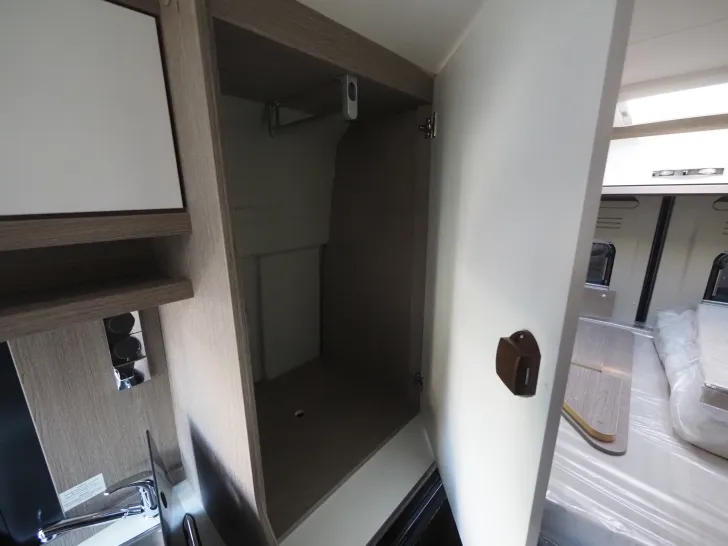 Fahrzeugbild Pössl 2 Win Plus, Premium-Ausstattung, Auto., Heiz. E #18