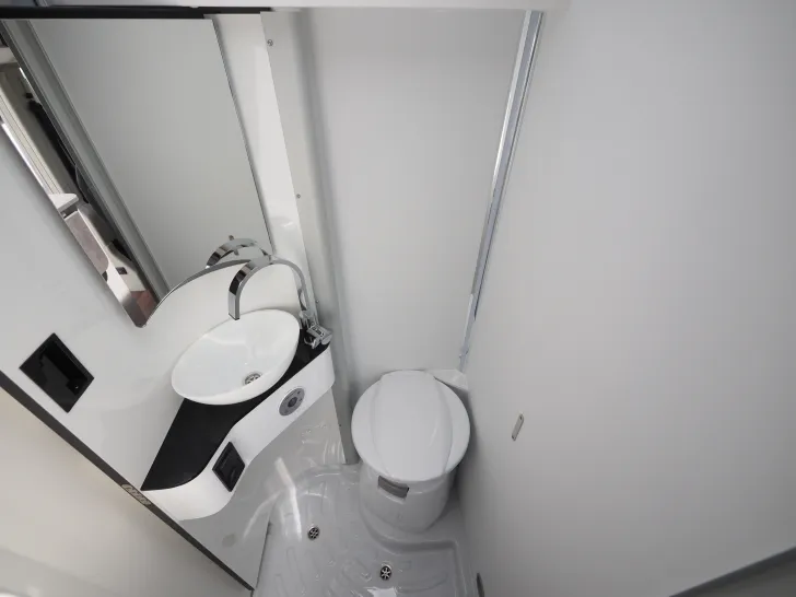 Fahrzeugbild Pössl Summit Shine 540, Isofix, 4. Sitzplatz, Softlock #14