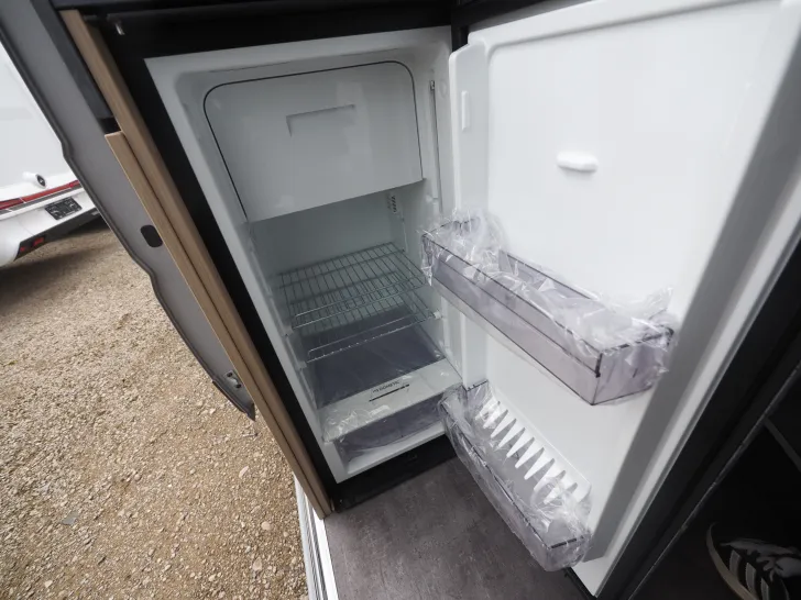 Fahrzeugbild Pössl Trenta 600, 3.Bett, Isofix, Assistenz, Tageszul. #8