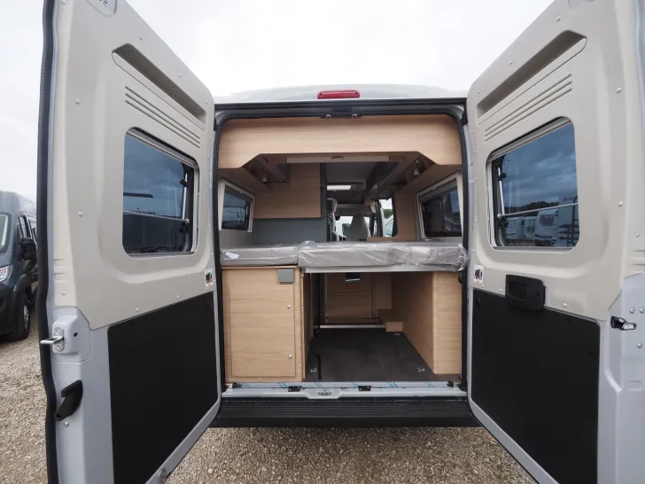 Fahrzeugbild Pössl Trenta 600, 3.Bett, Isofix, Assistenz, Tageszul. #14