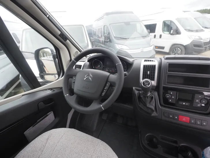 Fahrzeugbild Pössl Trenta 600, 3.Bett, Isofix, Assistenz, Tageszul. #15